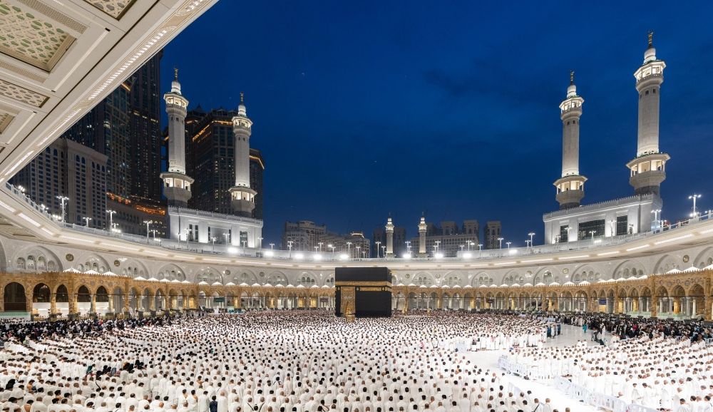 غرامة التأخير 100 ألف ريال.. تحديد آخر موعد لمغادرة المعتمرين