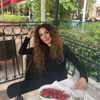 كيف تنسقين إطلالتك في المالديف؟ إليك أفكارا من إطلالات الفنانات!