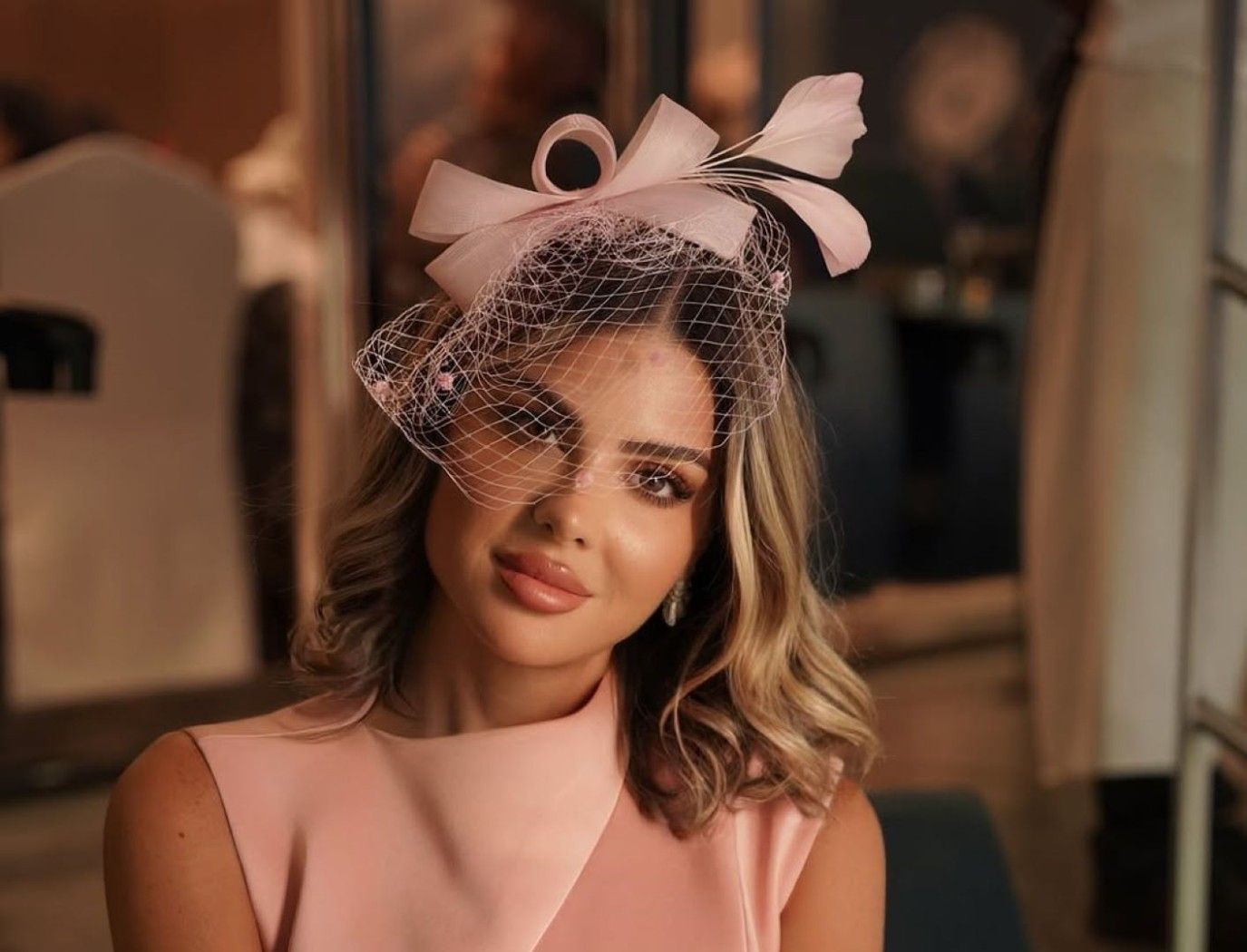 مكياج وتسريحات شعر أنيقة من مدونات الموضة في كأس دبي العالمي لسباق الخيل 2025