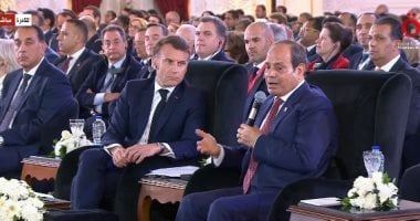 بث مباشر.. الرئيس السيسى ونظيره الفرنسى يتفقدان محطة عدلى منصور التبادلية