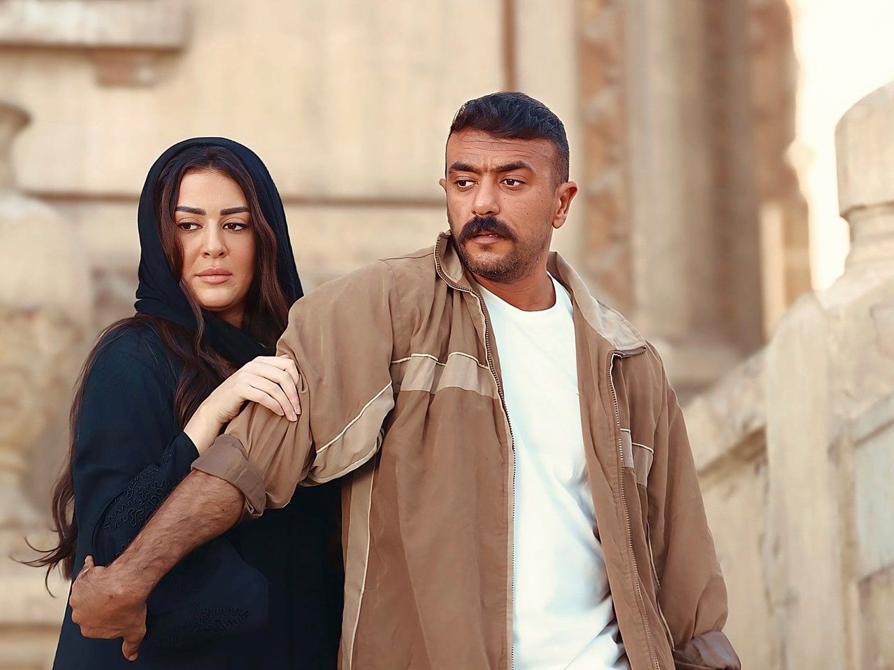 ميرنا نور الدين عن أحمد العوضي: زكى ومش أناني وبيعرف يلمس الناس