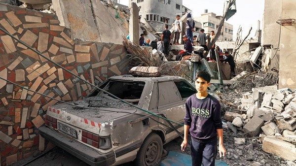 إسرائيل تأمر بإخلاء مناطق في غزة وتتوعد بـ«هجوم شديد»