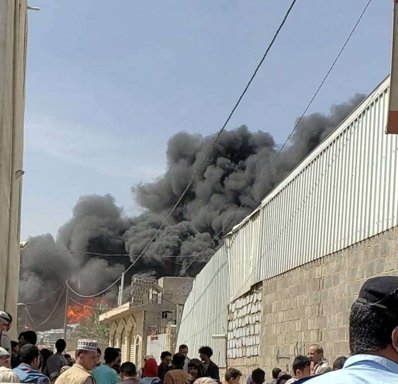 عاجل : إندلاع حريق ضخم في صنعاء