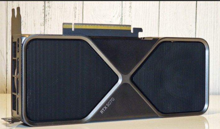 تكنولوجيا: الحواسب المحمولة GeForce RTX 5090 أسرع قليلاً من RTX 5070 المكتبي مع فارق رئيسي واحد