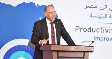 وزير العمل يعلن عن فرص عمل لأطباء فى السعودية برواتب تصل لـ70 ألف ريال شهريا