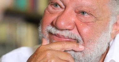 في يوم ميلاده.. يحيى الفخرانى يروي كواليس أزمة فيلم "للحب قصة أخيرة"