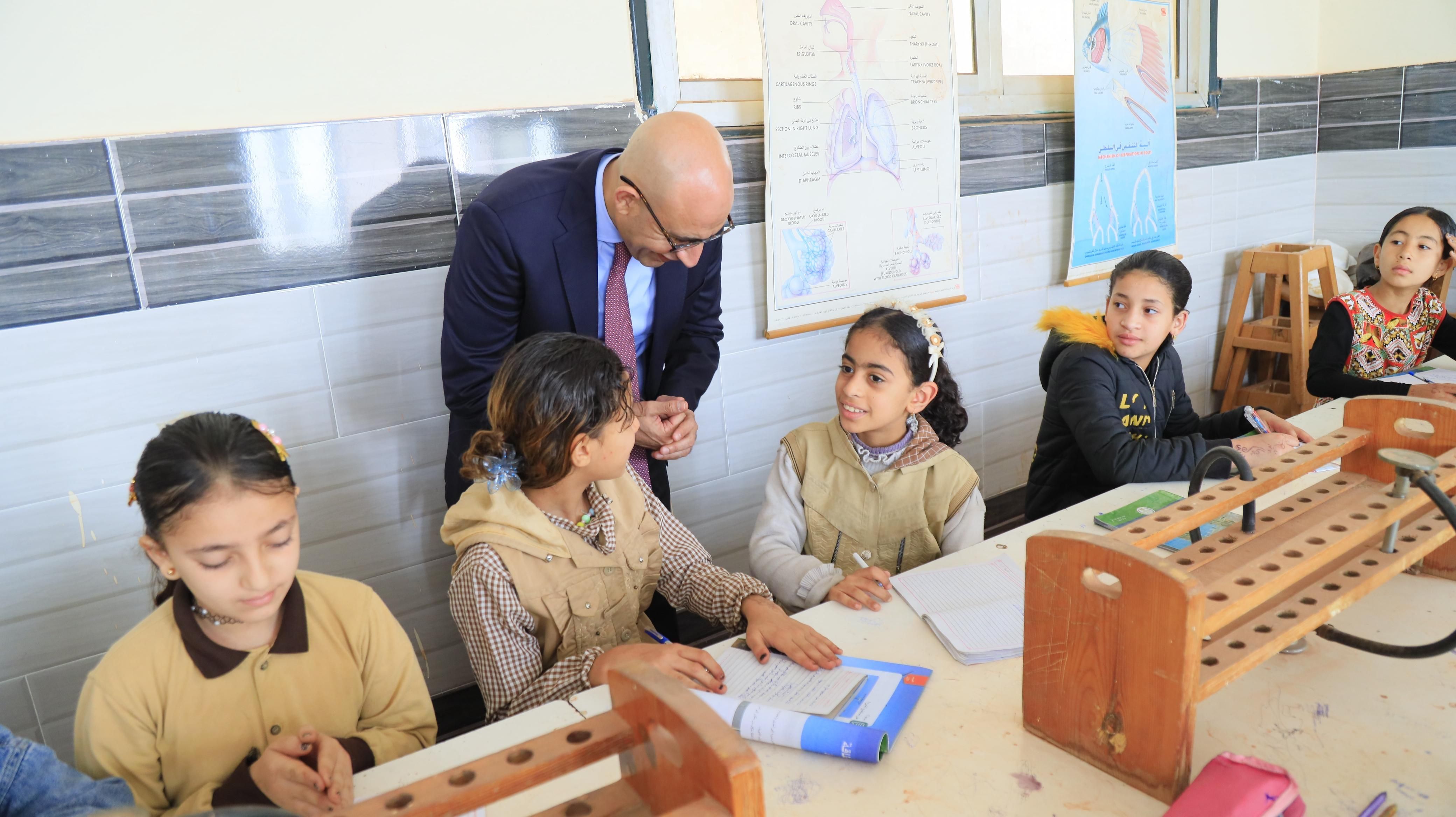 وزير التعليم خلال جولة بالمنوفية يشيد بانصباط الدراسة بمدارس إدارة الباجور