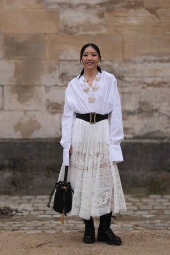 إليكِ هذه الطرق لتنسيق فستانك الماكسي وإرتدائه بشكل متكرر