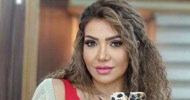 لقاء سويدان وهاجر الشرنوبي فى العرض الخاص لـ فيلم استنساخ