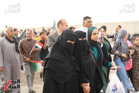 آلاف المصريين يعلنون من العريش رفض تهجير الفلسطينيين.. صور