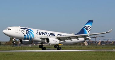 مصر للطيران تلغى رحلتين متجهتين لأثينا ورحلات العودة غدا بسبب إضرابات اليونان