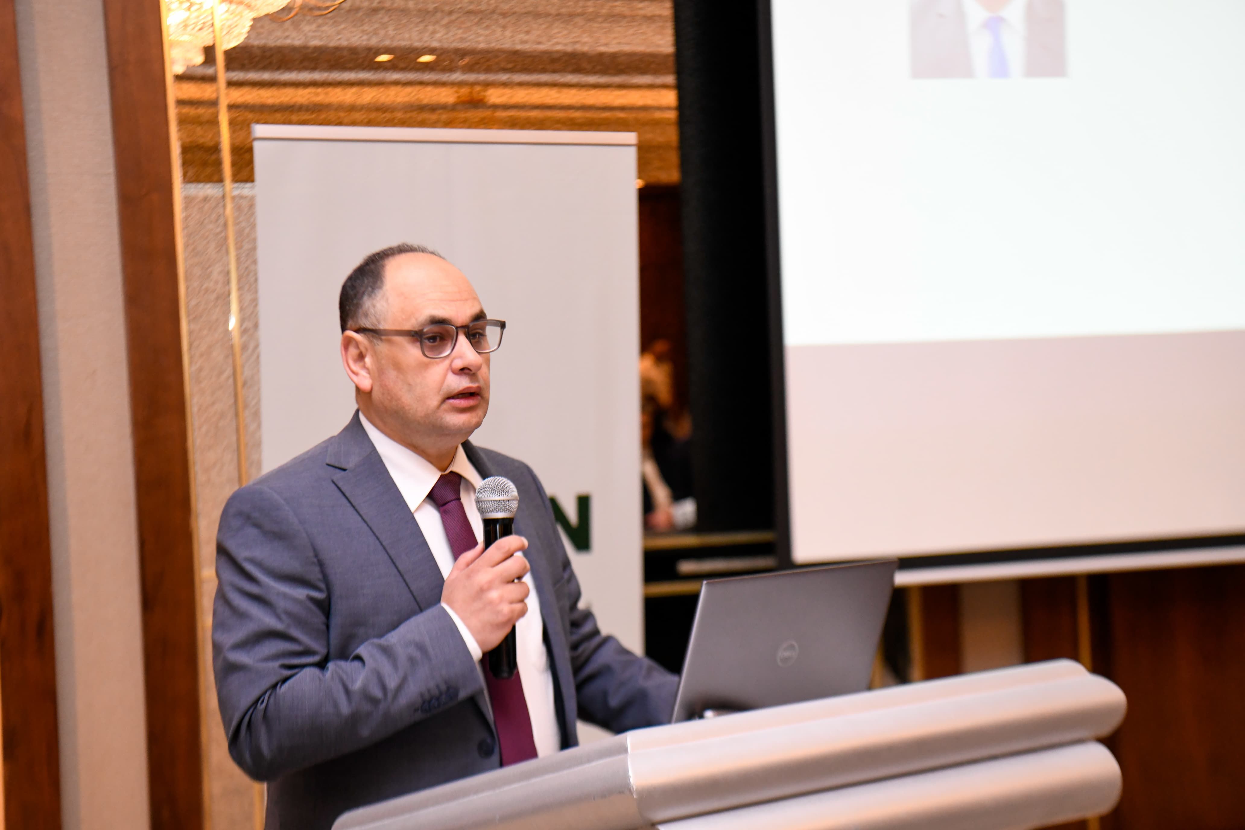 وزيرة البيئة تفتتح جلسة القطاعات المشاركة بالاستراتيجية الوطنية للاقتصاد