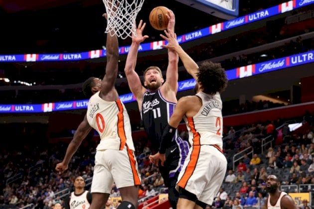 دوري أن بي ايه: لافين يقود كينغز للفوز على بيستونز وتعزيز حظوظه بالـ "بلاي إن"