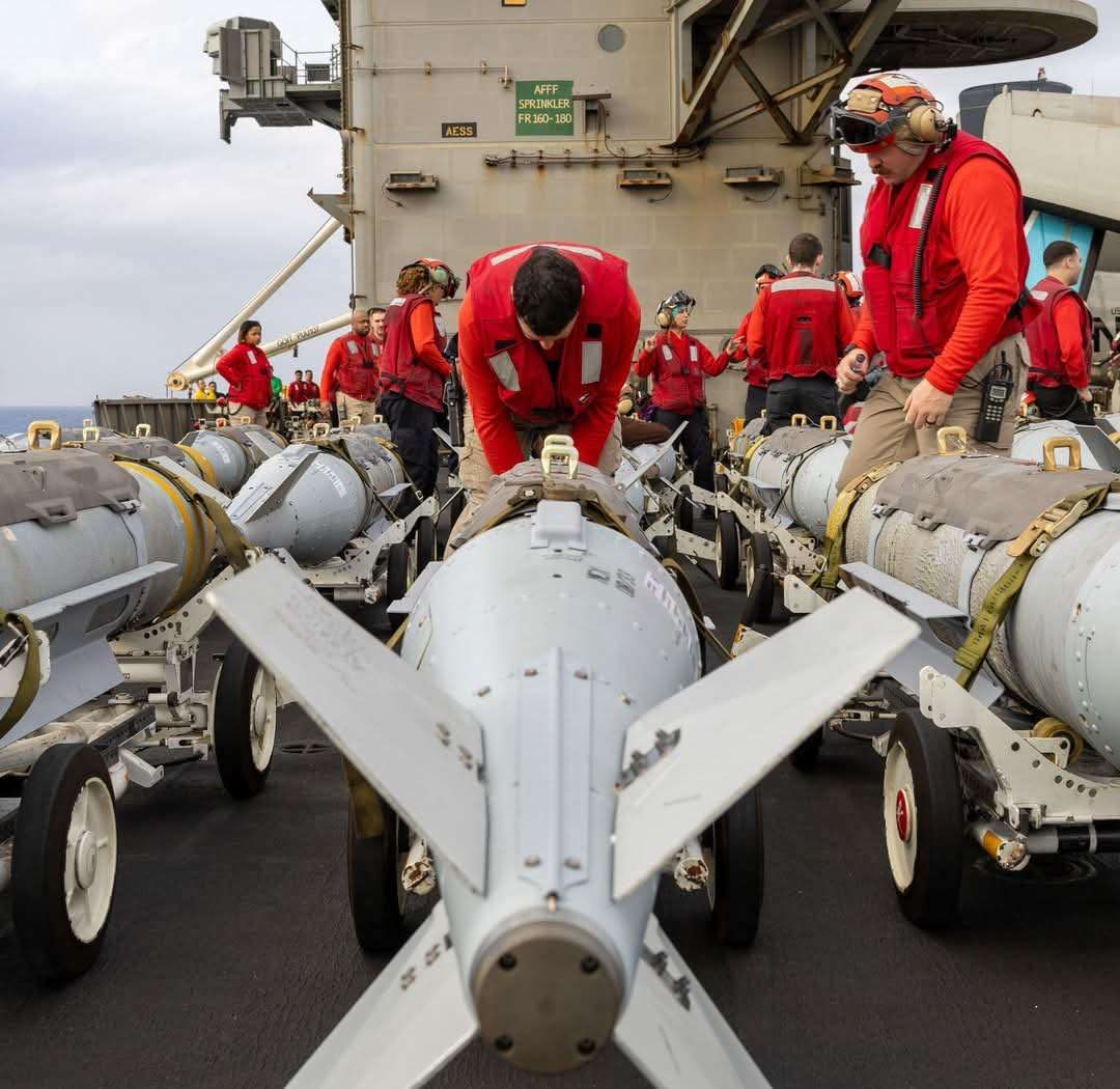 أمريكا تنشر صور مرعبة للقنابل التي أستهدفت صنعاء أمس