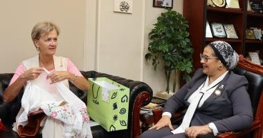 رئيس "القومي للمرأة" تستقبل بعثة الاتحاد الأوروبى بمصر لبحث سبل تعزيز التعاون
