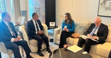 وزير الخارجية يلتقي نائبة المبعوث الأمريكي للشرق الأوسط ومساعد وزير الخارجية لشئون الشرق الأدنى بالإنابة