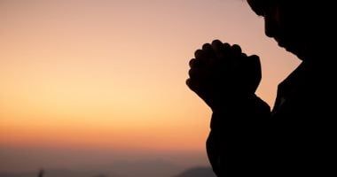 أذكار المساء.. أعوذ بكلمات الله التامات من شر ما خلق