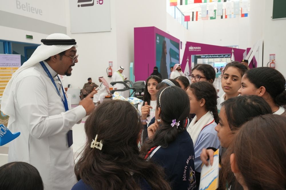 "ملتقى الأمن والسلامة".. طلاب جدة يتعرّفون على المعلومات الأرصادية