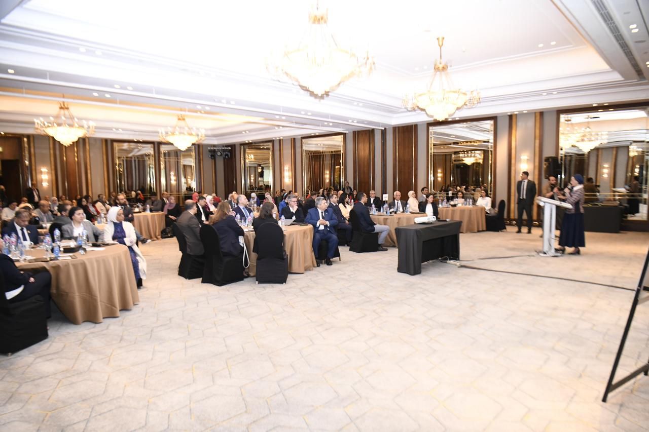 وزيرة البيئة تفتتح جلسة القطاعات المشاركة بالاستراتيجية الوطنية للاقتصاد