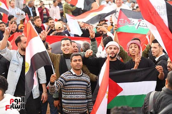 آلاف المصريين يعلنون من العريش رفض تهجير الفلسطينيين.. صور