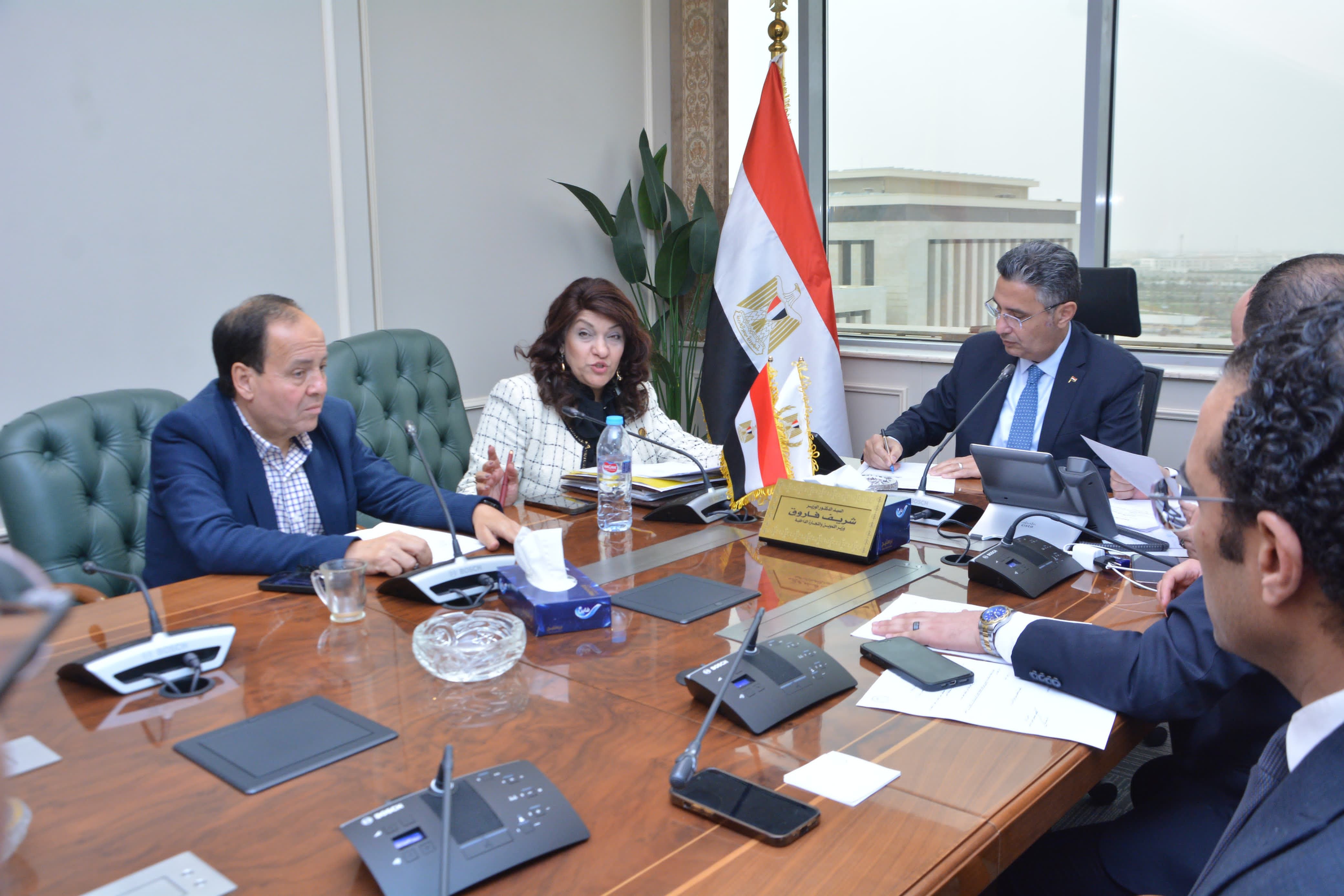 وزير التموين يوجه بسرعة بحث الطلبات المقدمة من أعضاء النواب والشيوخ