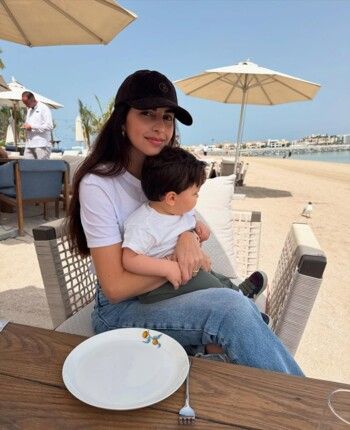 شقيقة ملكة جمال لبنان السابقة فاليري أبو شقرا تلفت الأنظار بجمالها.. هل تشبهها؟