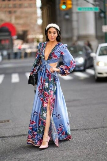 إليكِ هذه الطرق لتنسيق فستانك الماكسي وإرتدائه بشكل متكرر