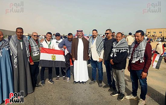 آلاف المصريين يعلنوها من العريش: لا لتهجير الفلسطينيين من غزة "فيديو وصور"