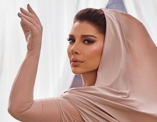 أصالة تغص خلال حديثها عن زيارة سوريا