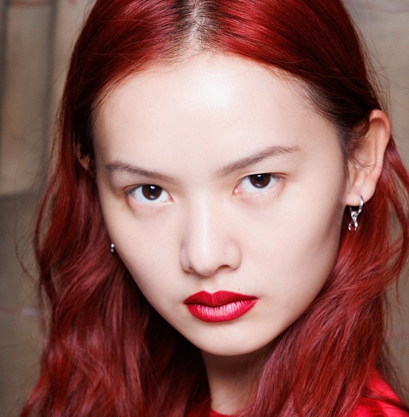 أحدث رسمات الحواجب لعام 2025.. من الجرأة الطبيعية إلى عودة الخطوط الكلاسيكية