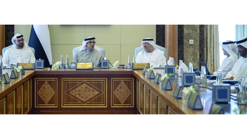 الامارات | «الوزاري للتنمية» برئاسة منصور بن زايد يستعرض مستجدات تنفيذ المشاريع والبرامج الحكومية