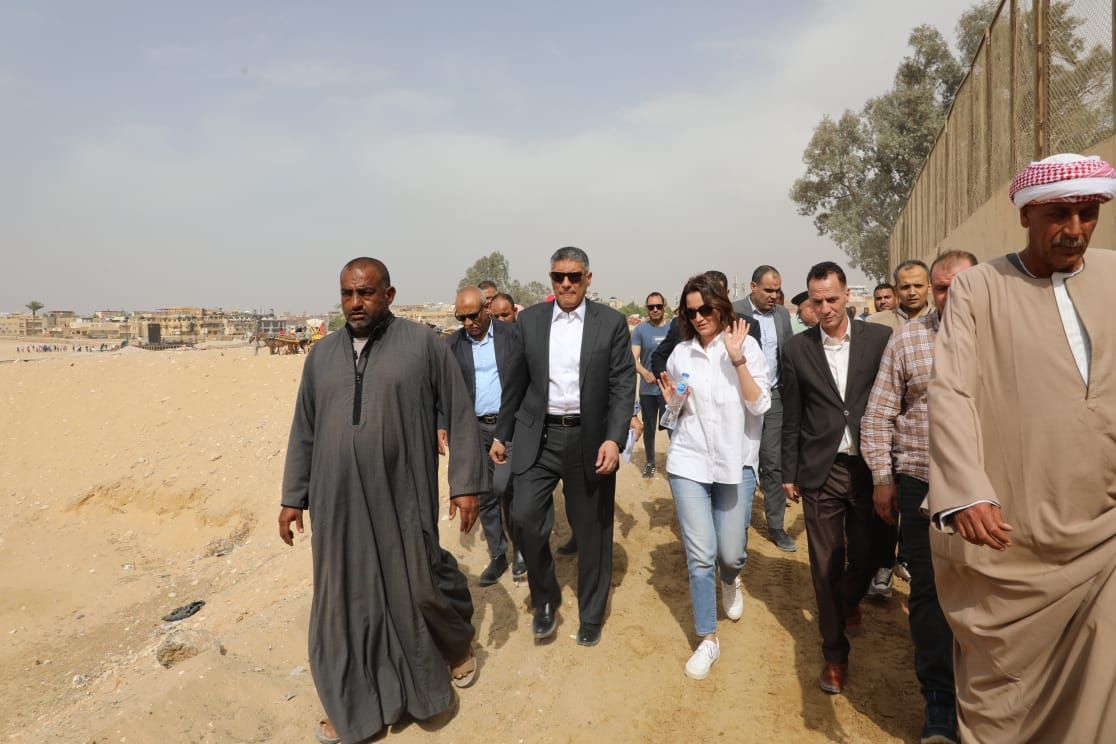 محافظ الجيزة: مشروع تطوير الخدمات بالمنطقة الأثرية يحسن تجربة السائح