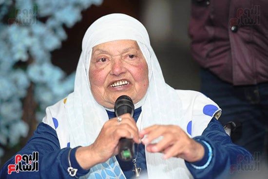 أشرف زكى: نبذل جهدا كبيرا لراحة الزملاء بدار إقامة الفنانين