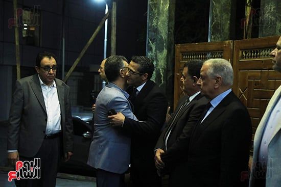 المستشار محمود فوزى وعبد المحسن سلامة يقدمان واجب العزاء في شقيقة خالد البلشي