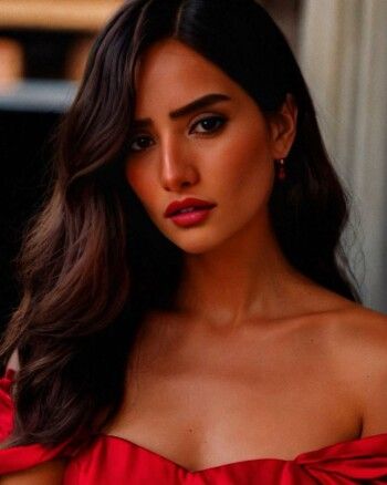 زينة تحدث جدلا بتعليق غامض.. ما القصة؟