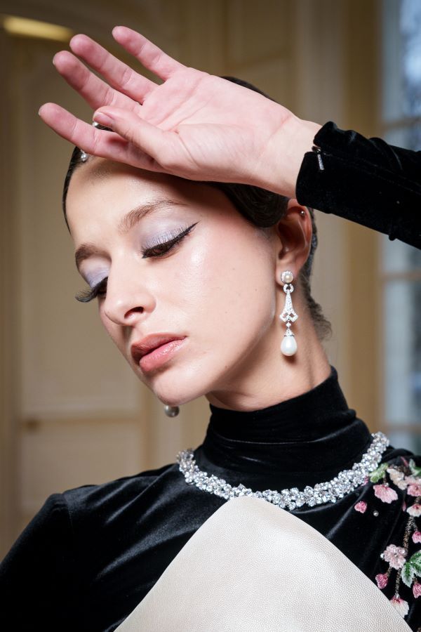 صيحة الأيلاينر المسحوب تعود بقوة في ربيع وصيف 2025.. إليكِ أبرز الرسمات الرائجة