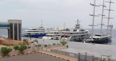 إغلاق ميناء الغردقة البحرى لسوء الأحوال الجوية وارتفاع الأمواج 4 أمتار