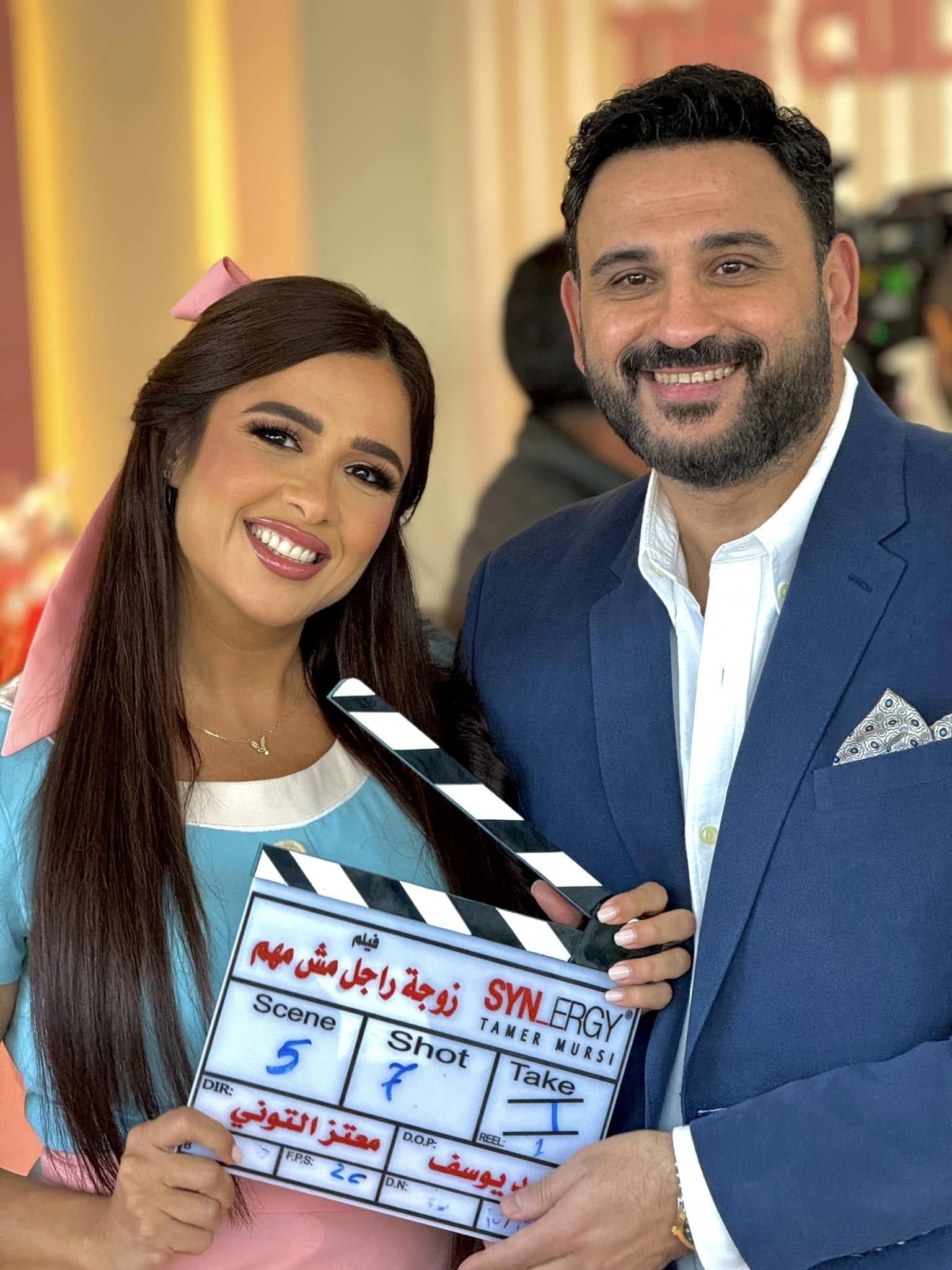 ياسمين عبد العزيز متزوجة من أكرم حسنى فى فيلم زوجة رجل مش مهم