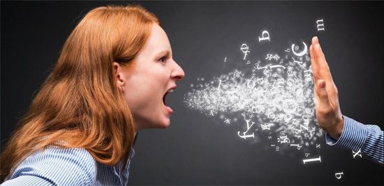 طالع الأبراج: 4 أبراج ما بتحبش المجاملات.. صريحة وبتعبر عن رأيها بشجاعة