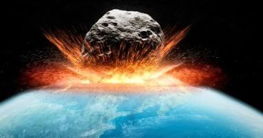 تكنولوجيا: "قاتل المدن" يصطدم بالقمر فى هذا الموعد.. كويكب آثاره مدمرة على الأرض