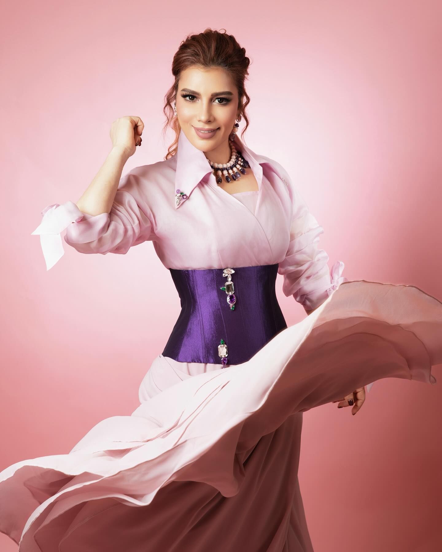 أصالة نصري: “أحلم بحفل في سوريا… وميّتة على حفلة بلبنان”