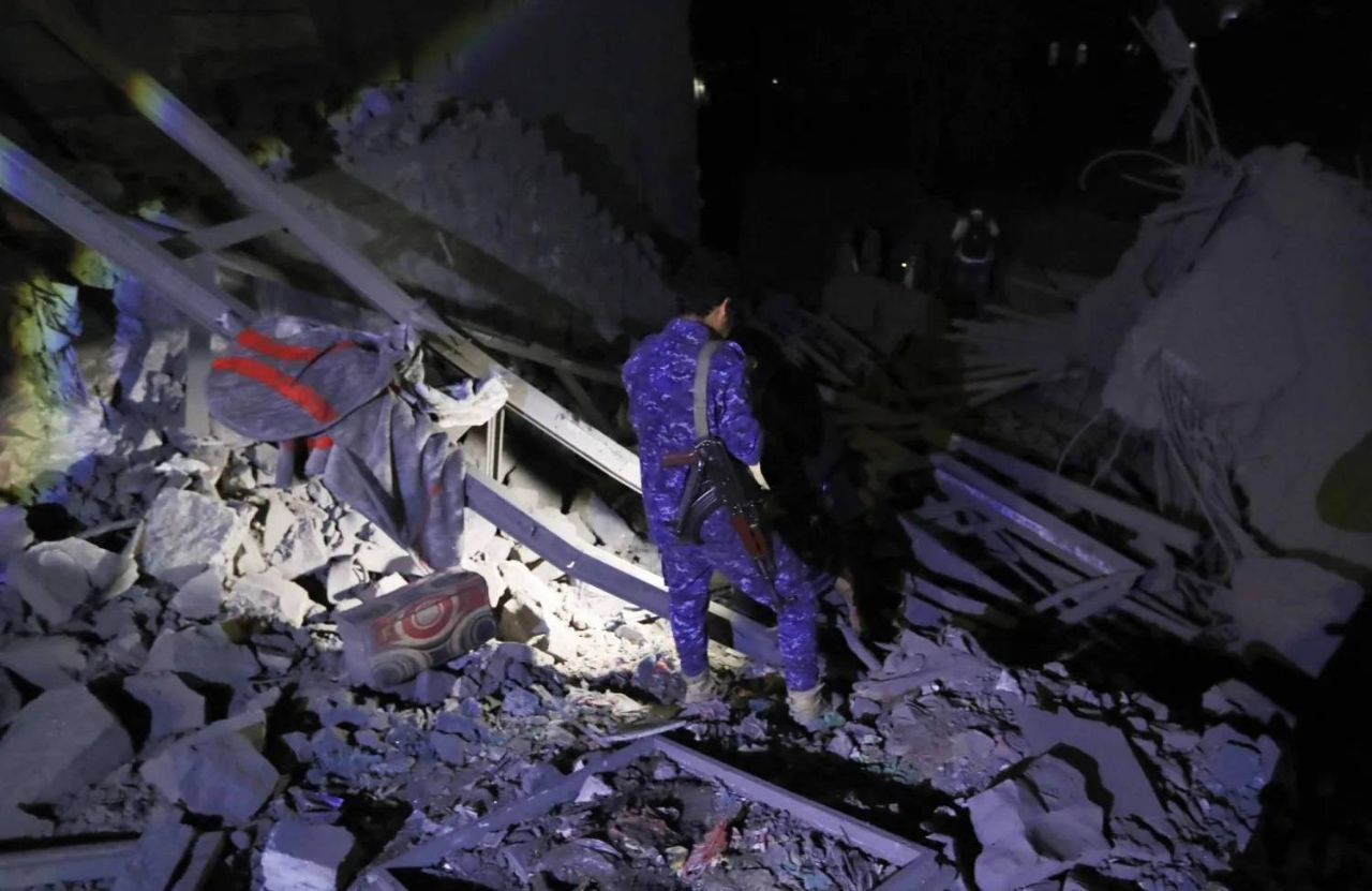 الحكومة اليمنية: ''مفاجآت سارة خلال الأسابيع القادمة تثلج قلوب كل اليمنيين''