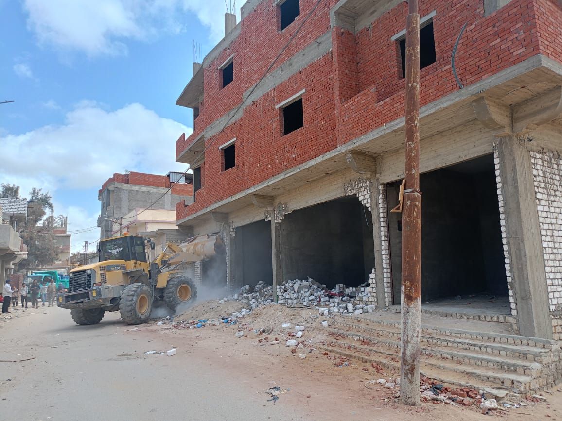 التنمية المحلية: إزالة 41 حالة متغيرات مكانية غير قانونية فى مطروح