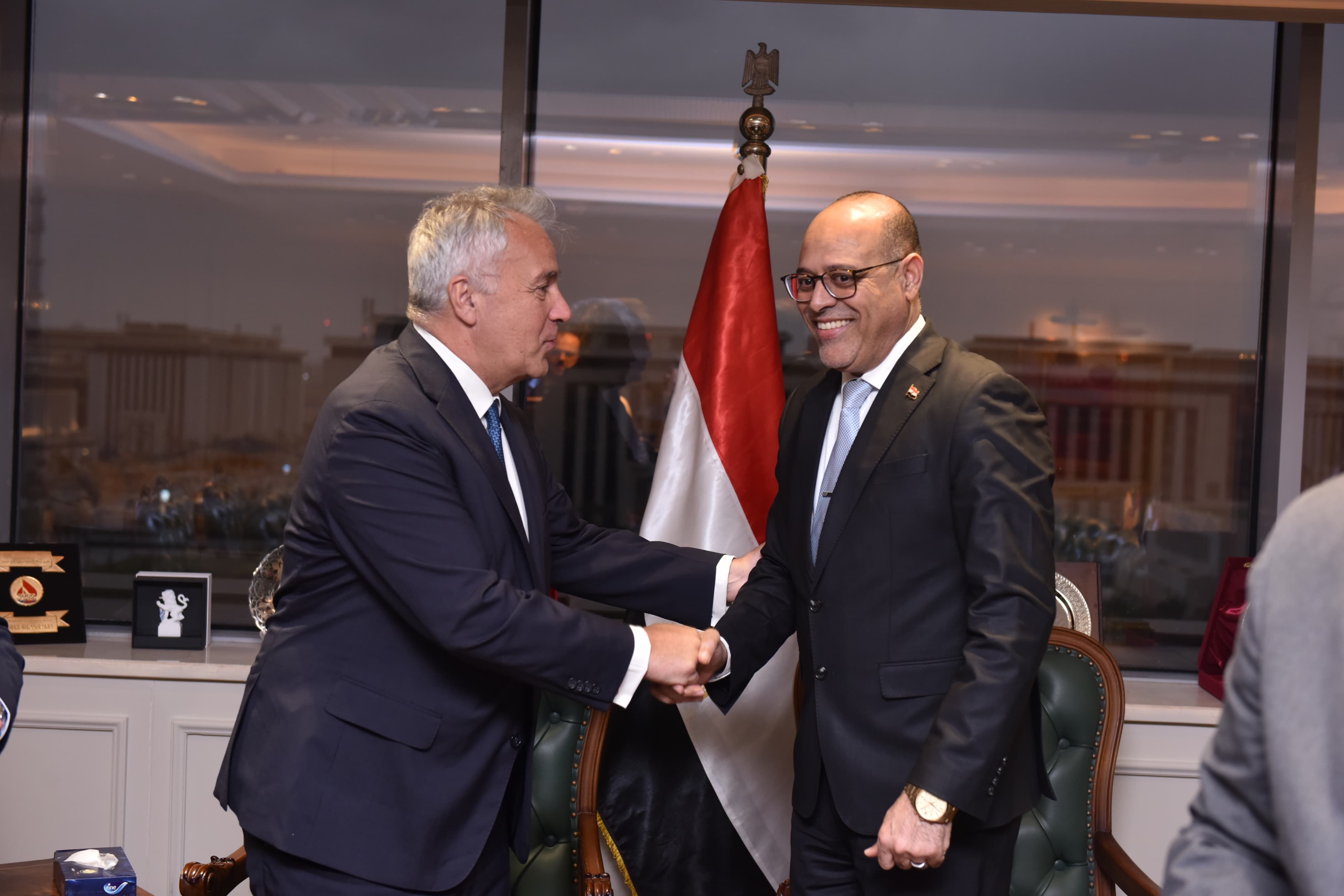 وزير العمل يلتقى وزير الهجرة اليونانى لتنفيذ اتفاقية تشغيل العمالة الموسمية المصرية