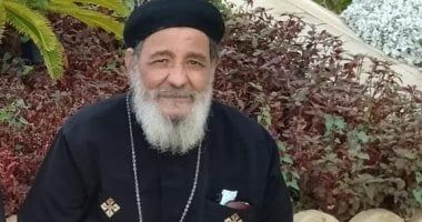 كنيسة العذراء مريم الأثرية بمسطرد تستقبل العزاء فى رحيل القمص عبدالمسيح بسيط