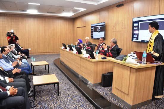 الباحث طاهر أبو الحسن يحصل على الدكتوراه بتقدير امتياز من قسم الإعلام بكلية الدراسات العليا للطفولة