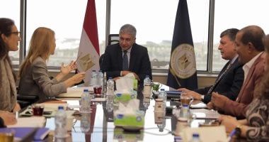 وزير السياحة ومدير مكتب اليونسكو الإقليمى بالقاهرة يبحثان سبل تعزيز التعاون