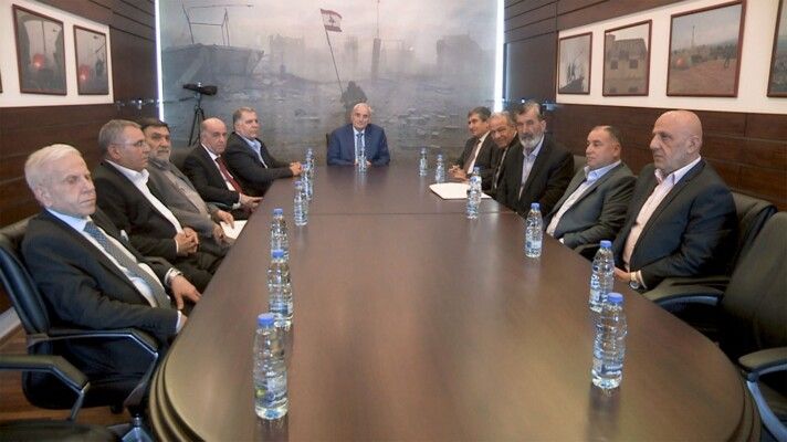 وزير الدفاع التقى عدداً من الضباط المتقاعدين ووفداً من عشائر البقاع: لضرورة البقاء الى جانب الجيش