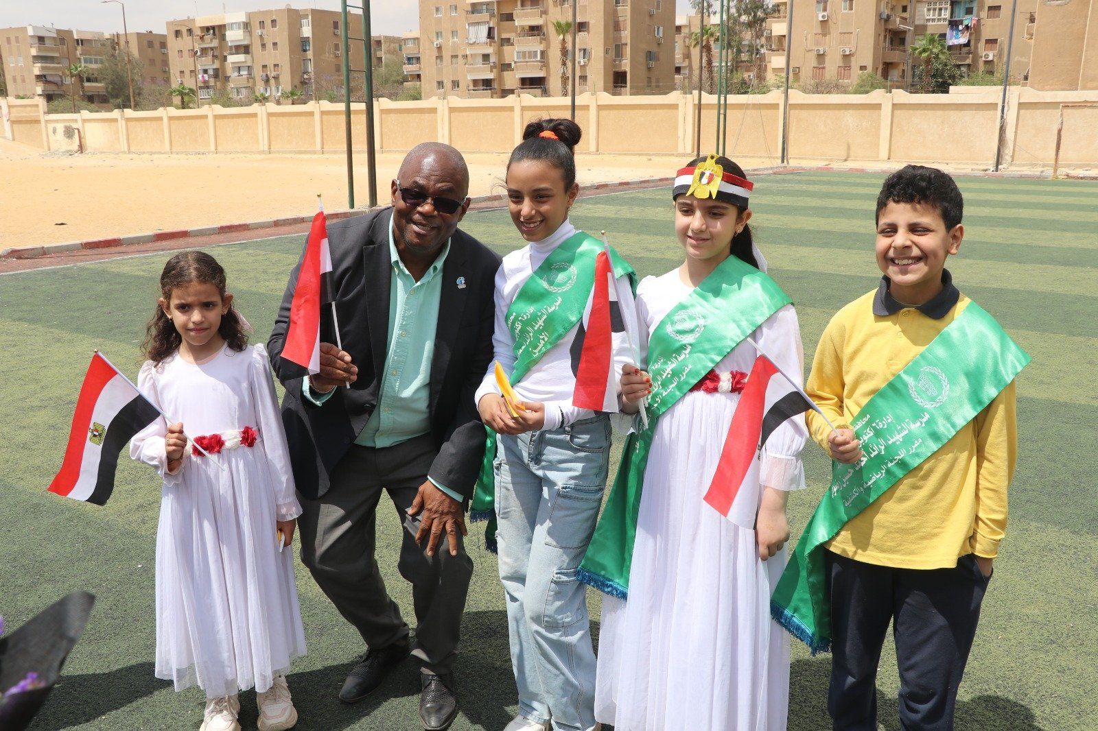 وفد المنظمة الدولية للتربية يزور مدرسة أبناء الوافدين واللاجئين بأكتوبر