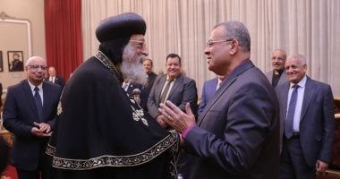 رئيس الطائفة الإنجيلية يهنئ البابا تواضروس الثانى بعيد القيامة المجيد